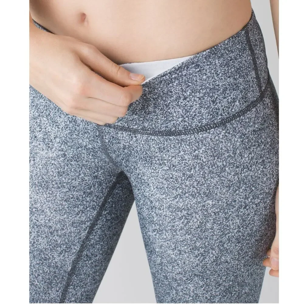 Lululemon Wunder Under Crop III in Rio Mist White Black